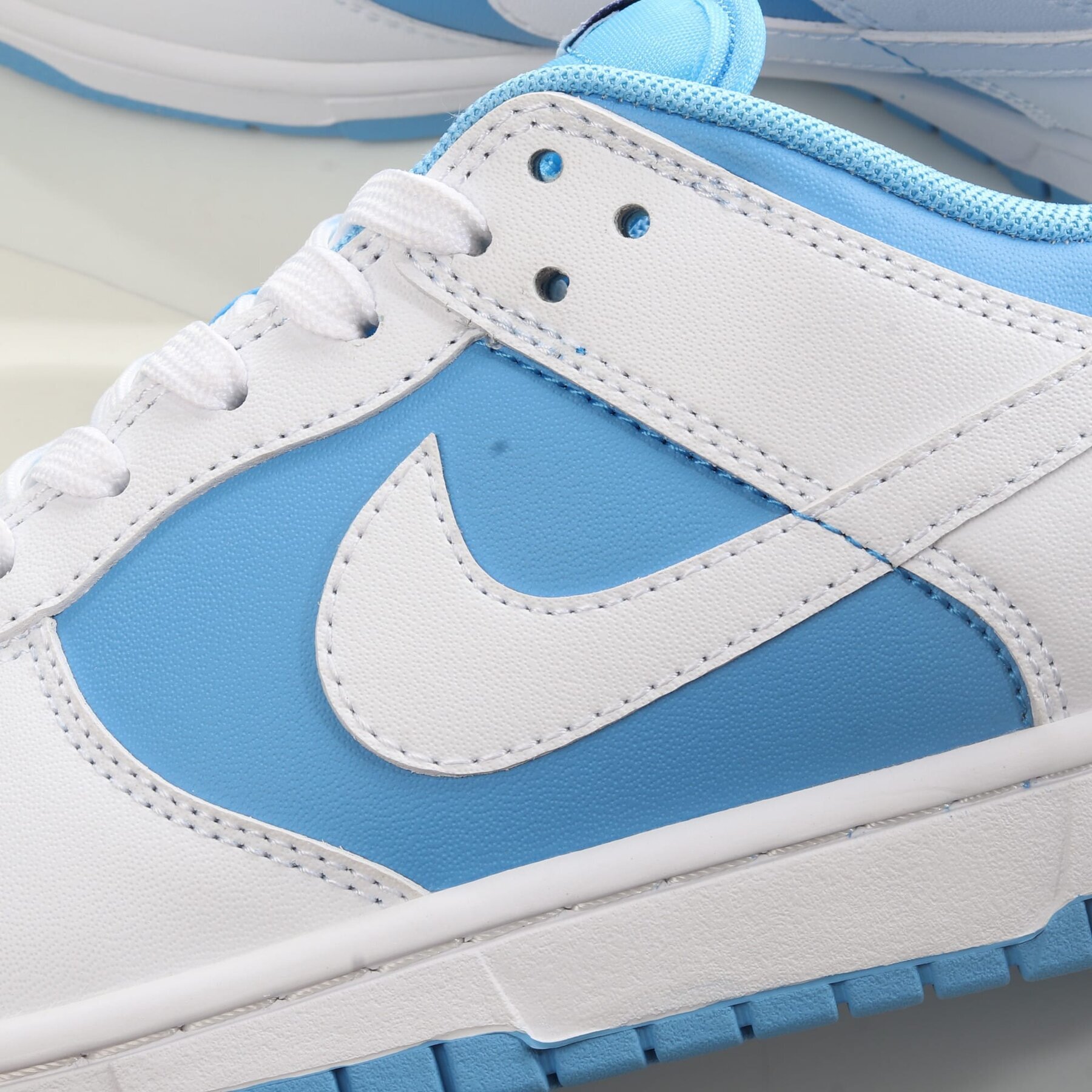 Dunk Low Reverse UNC - Image 3