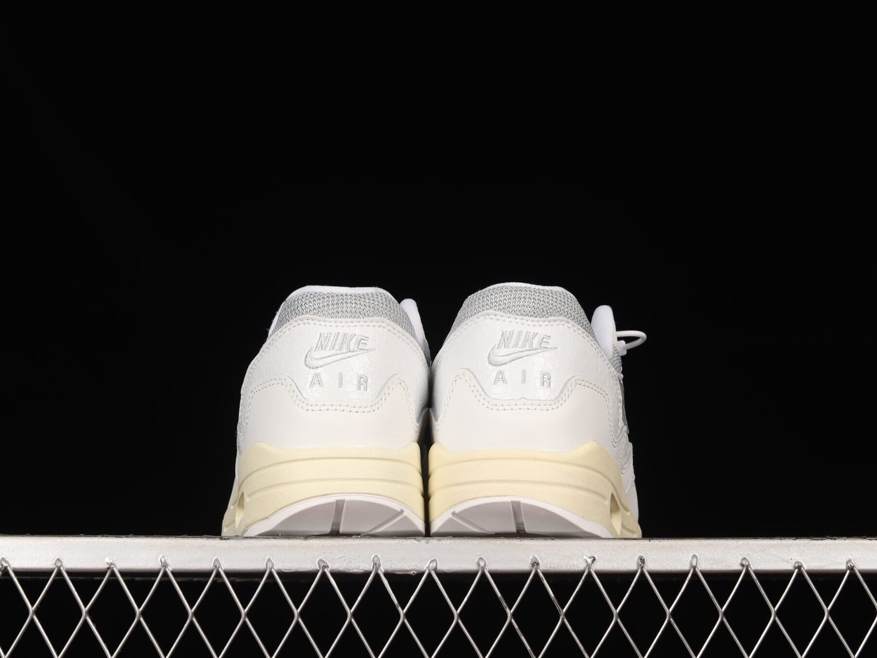 Air Max 1 Patta Waves White - Image 7