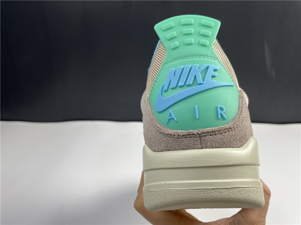 AJ4 Retro SP 30th Anniversary Union Taupe Haze - Image 4