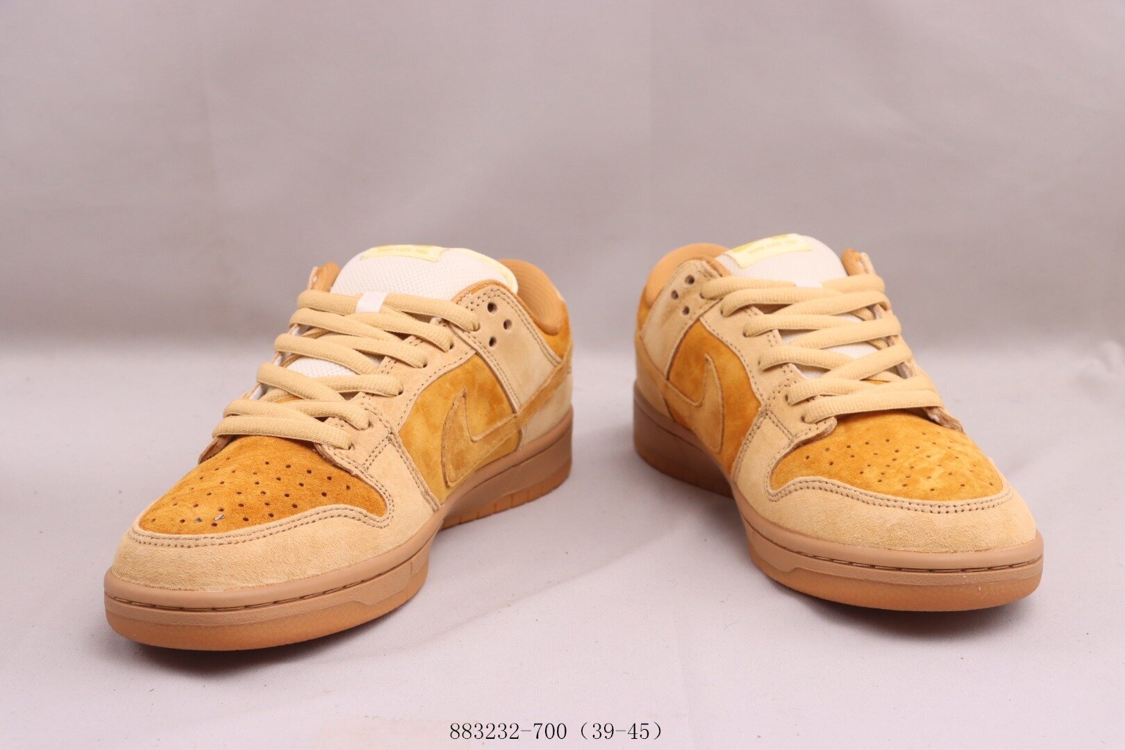 SB Dunk Low Pro Wheat Mocha - Image 4