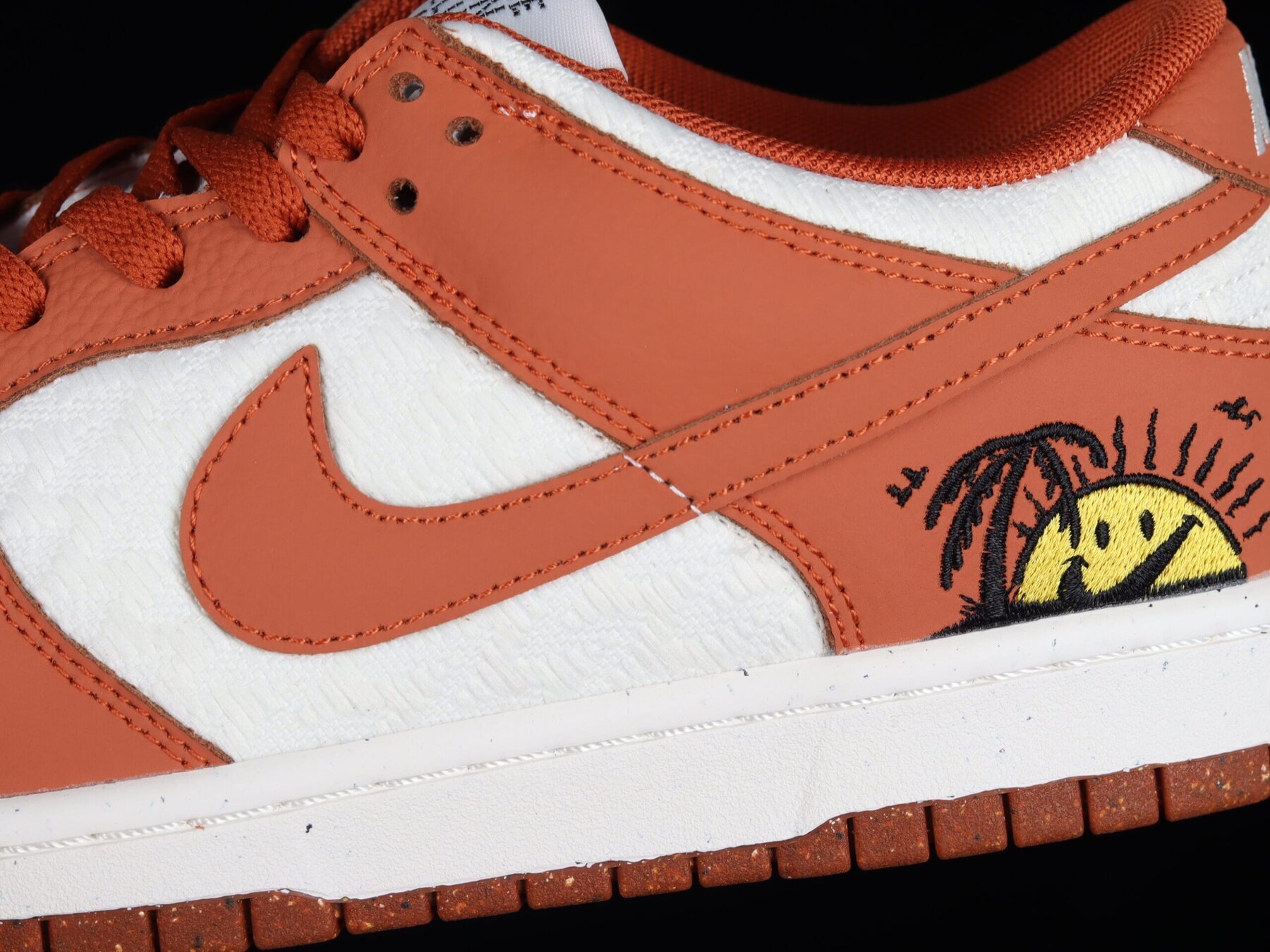 Dunk Low Retro, Sun Club Burn Sunrise (W) - Image 7