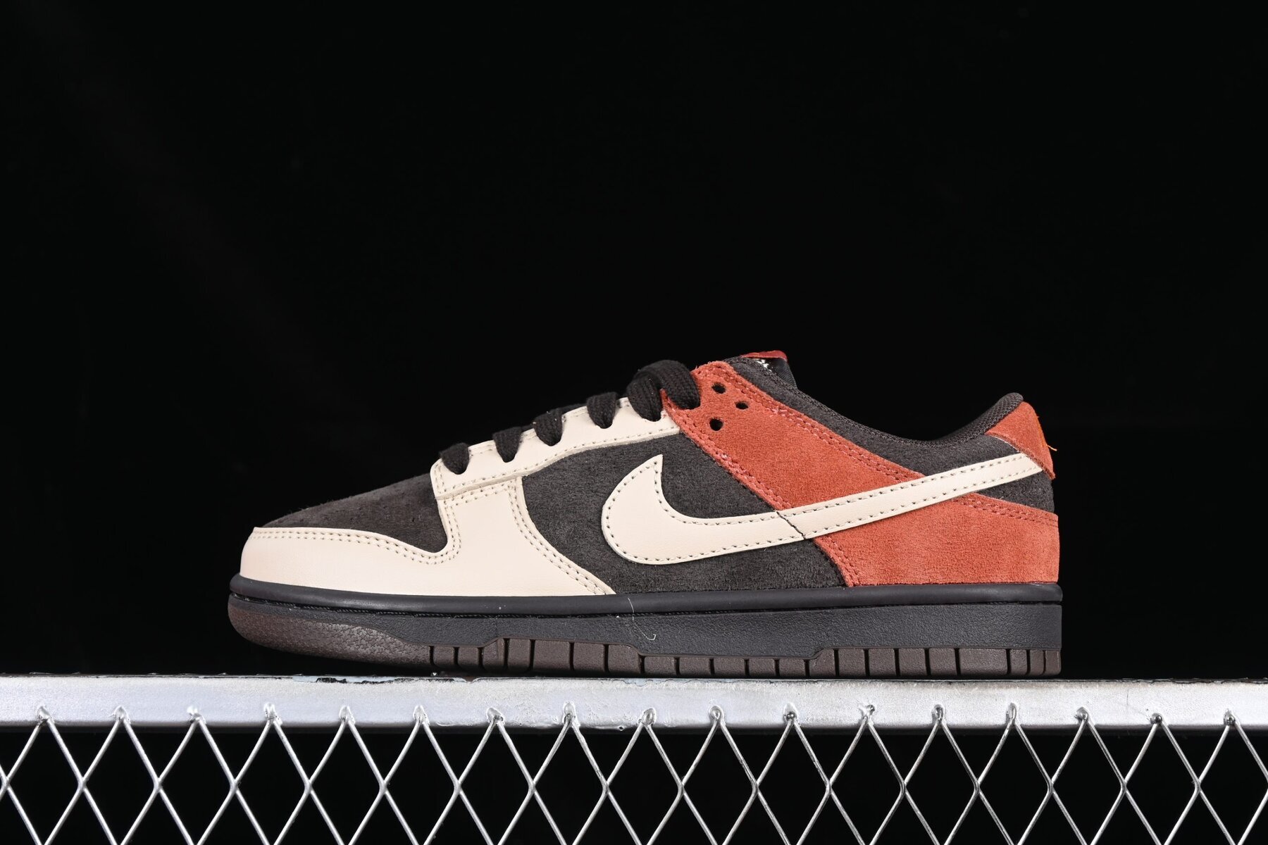 Dunk Low Red Panda - Image 2