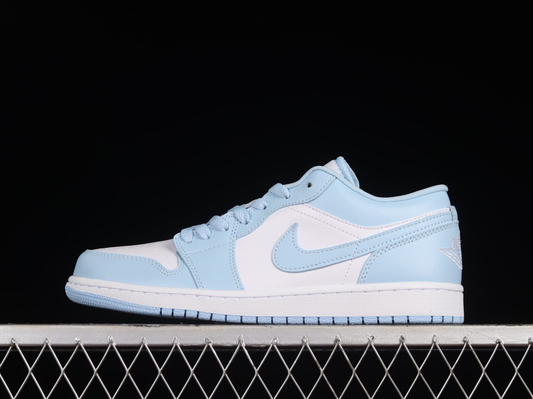AJ1 Low Aluminum - Image 9
