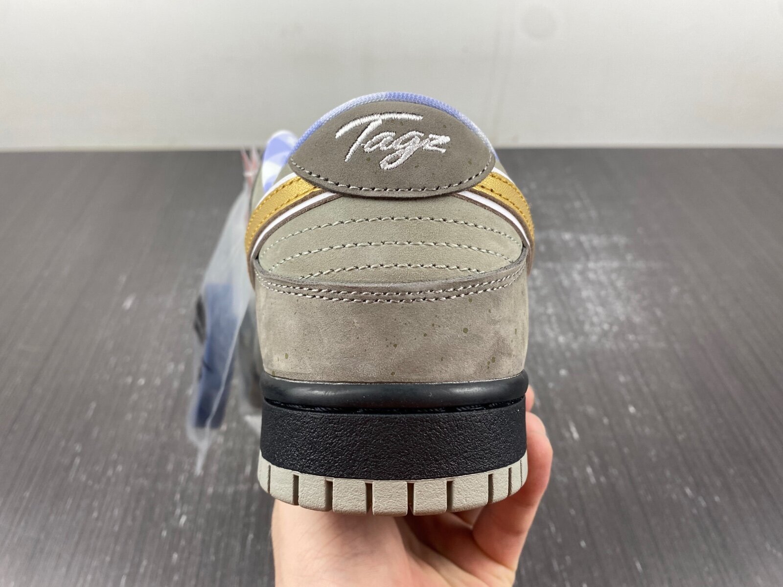 CONCEPTS x SB Dunk Low TAGZ custom - Image 3