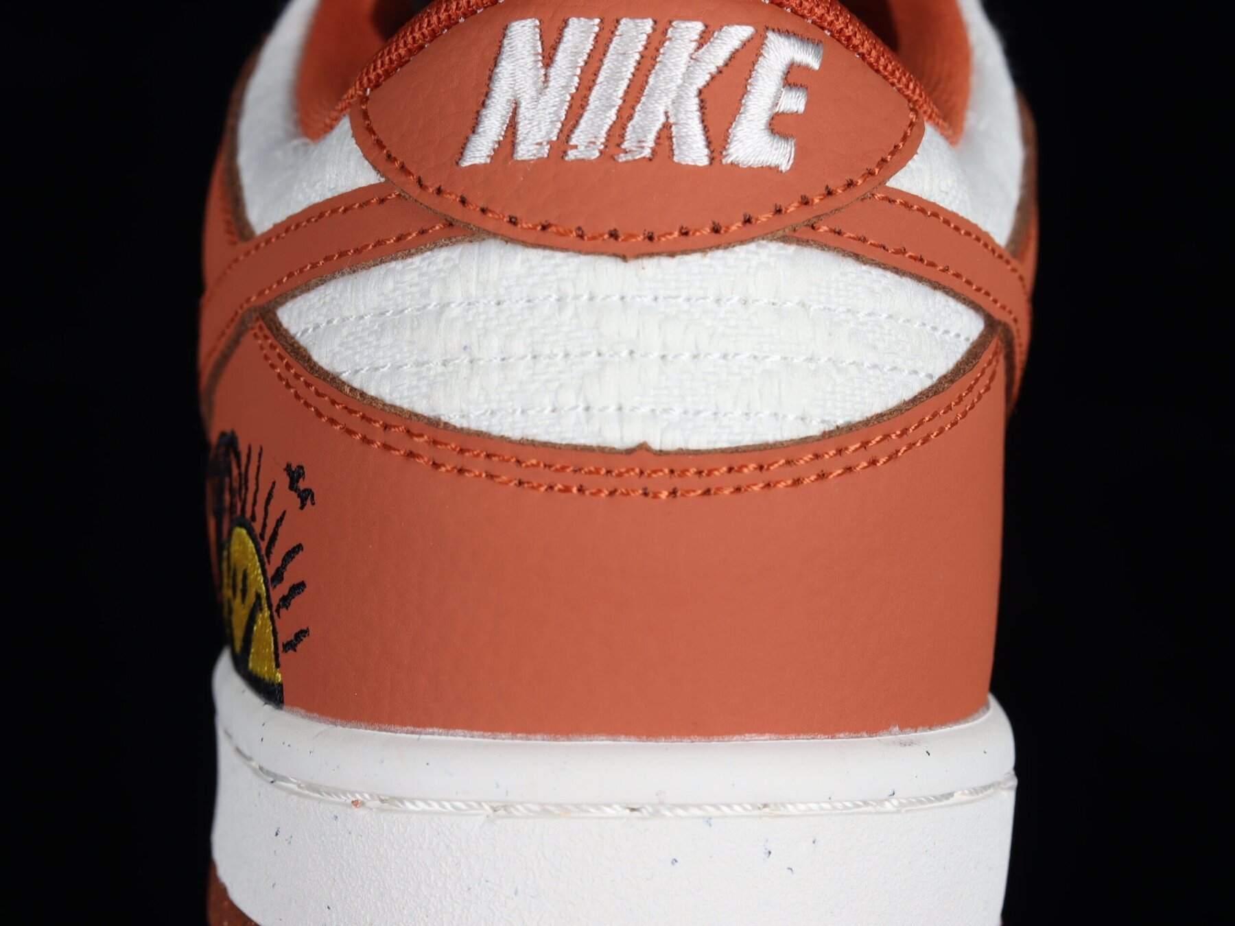 Dunk Low Retro, Sun Club Burn Sunrise (W) - Image 2