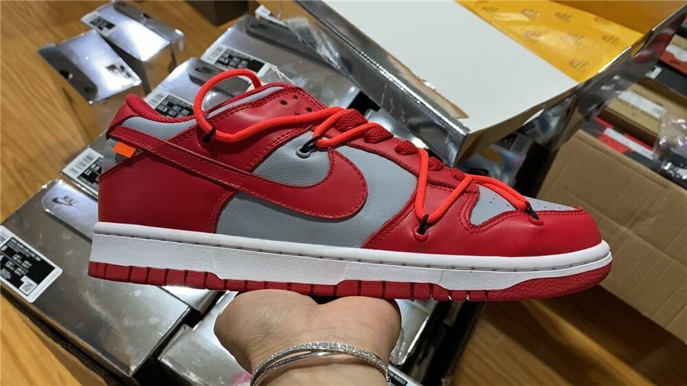 Dunk Low Off-White University Red - Image 3