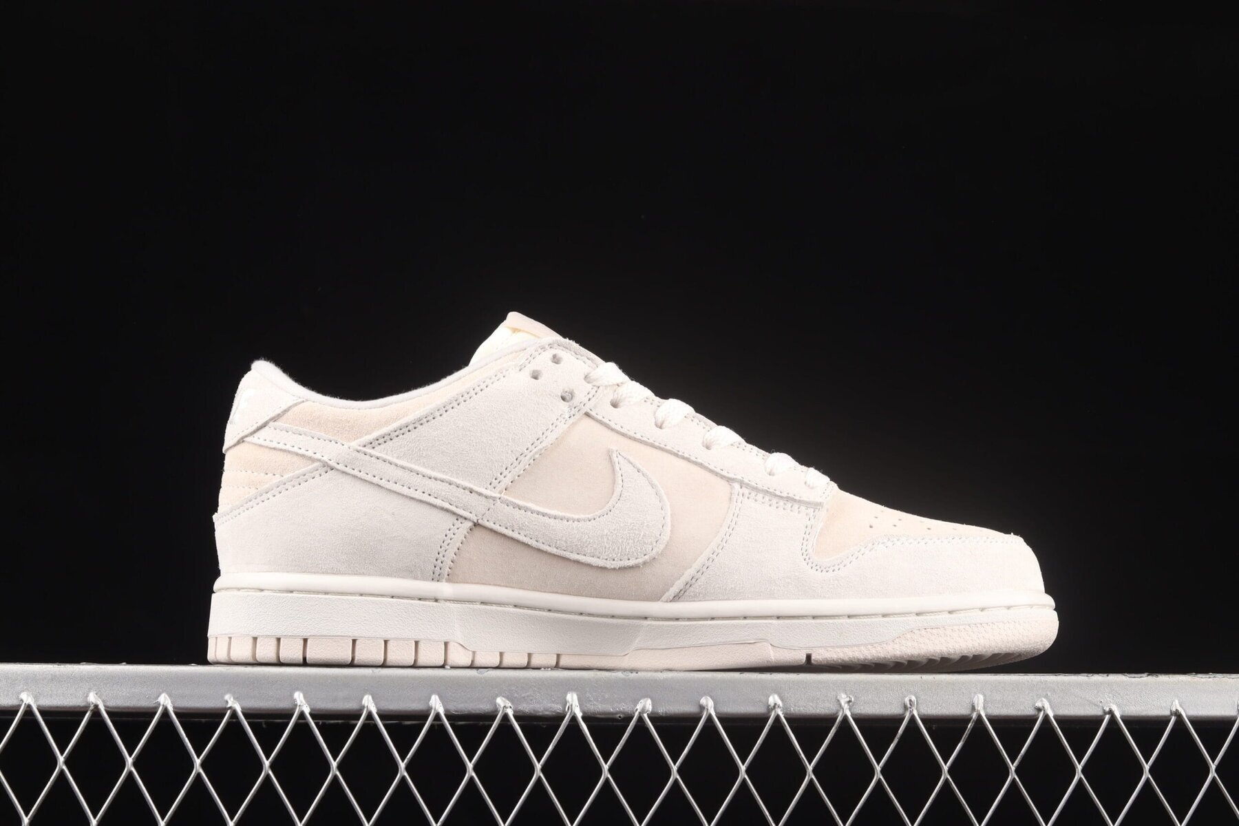 Dunk Low Premium Vast Grey - Image 2