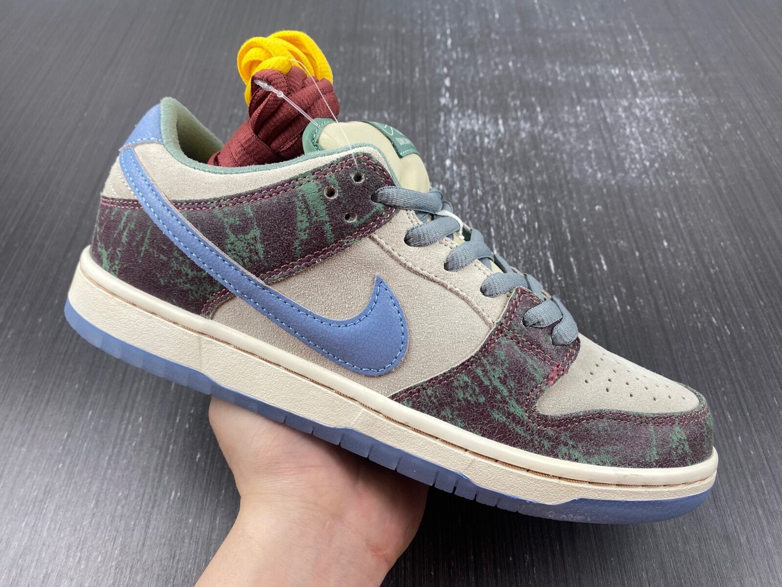 SB Dunk Low Crenshaw Skate Club - Image 8