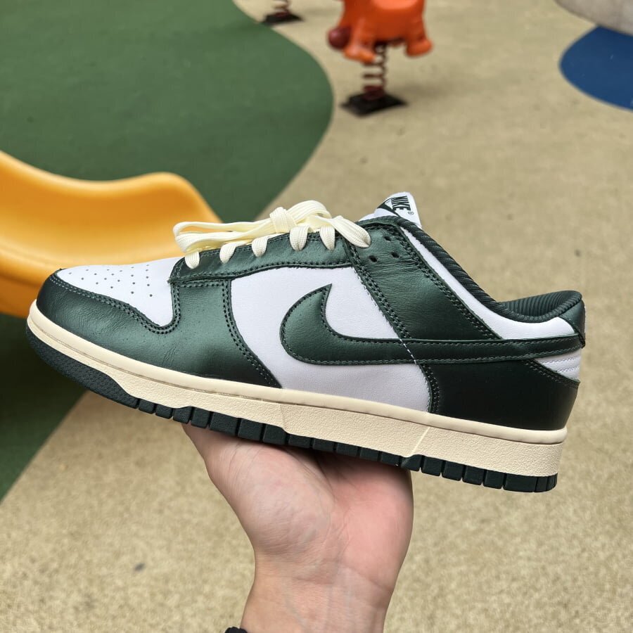 Dunk Low Vintage Green - Image 3