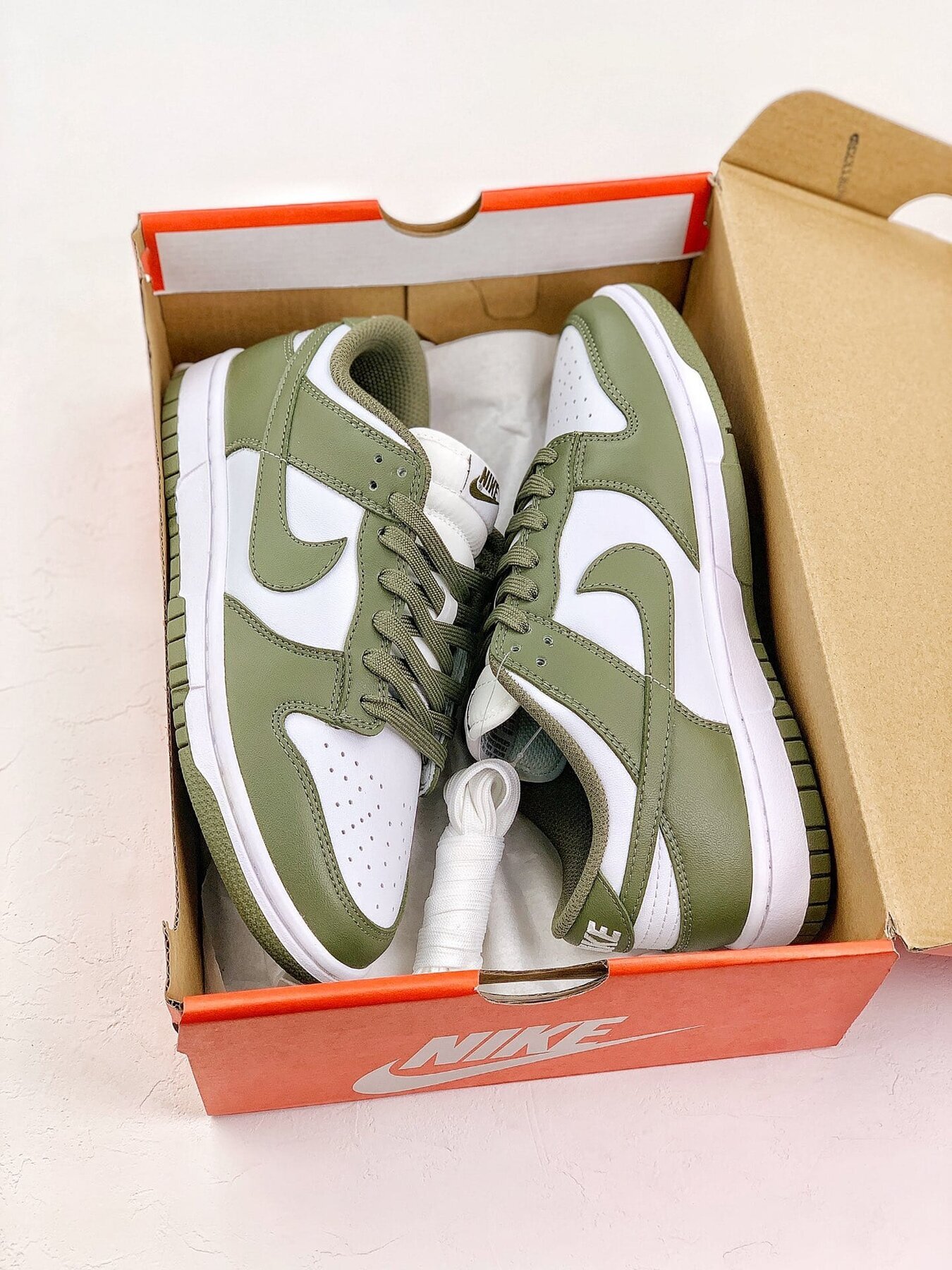Dunk Low Medium Olive - Image 4