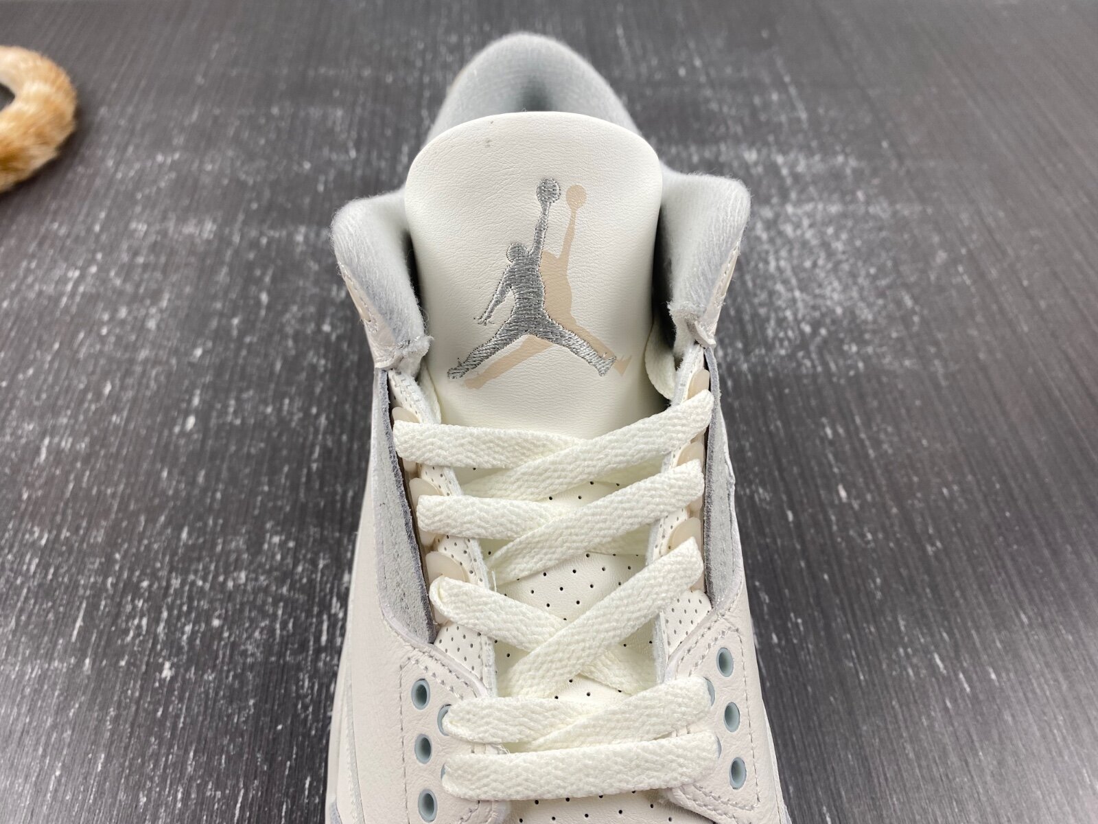 AJ3 Retro SE Craft Ivory - Image 8