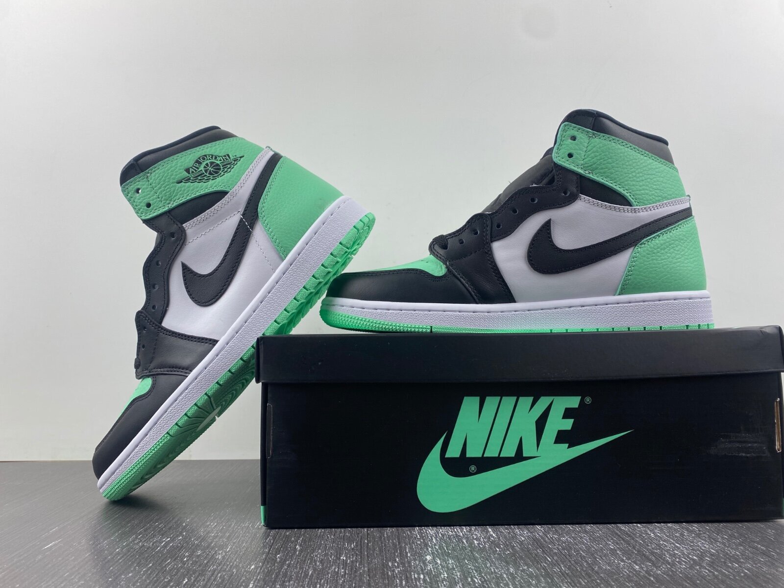 AJ1 High Green Glow - Image 14