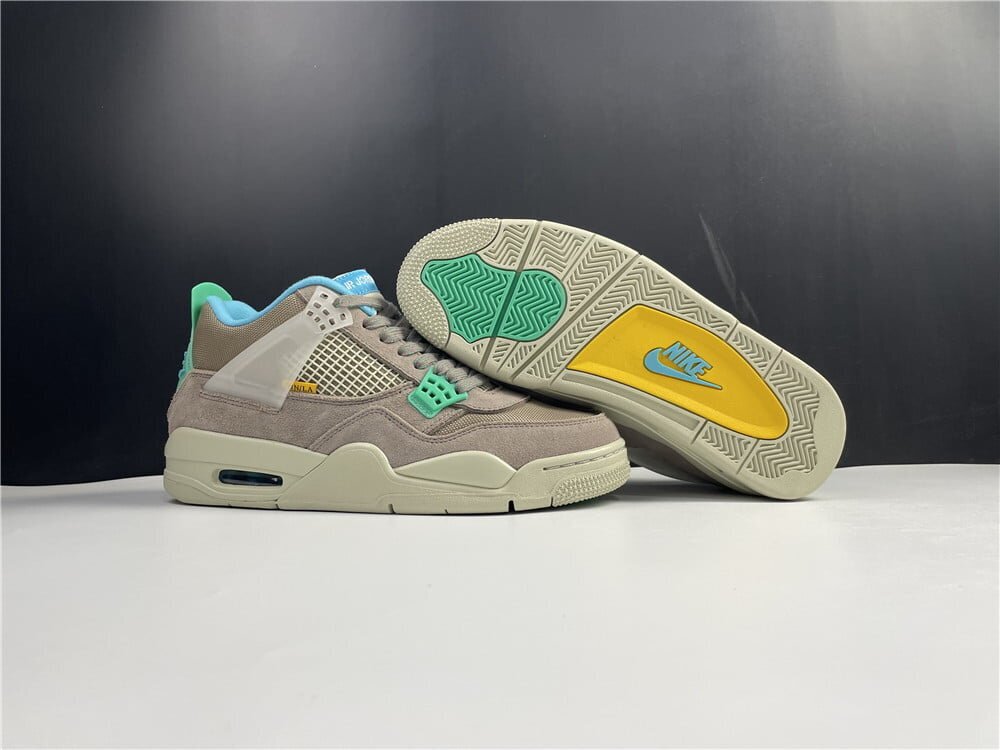 AJ4 Retro SP 30th Anniversary Union Taupe Haze - Image 17
