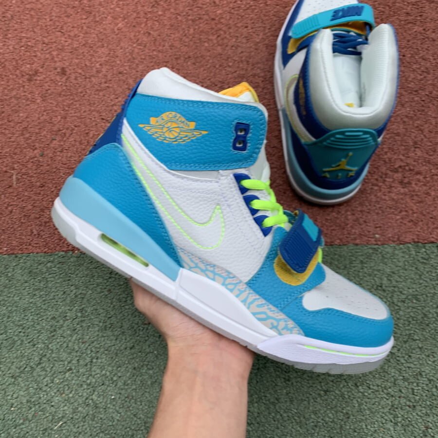 AJ Legacy 312 Fly - Image 3