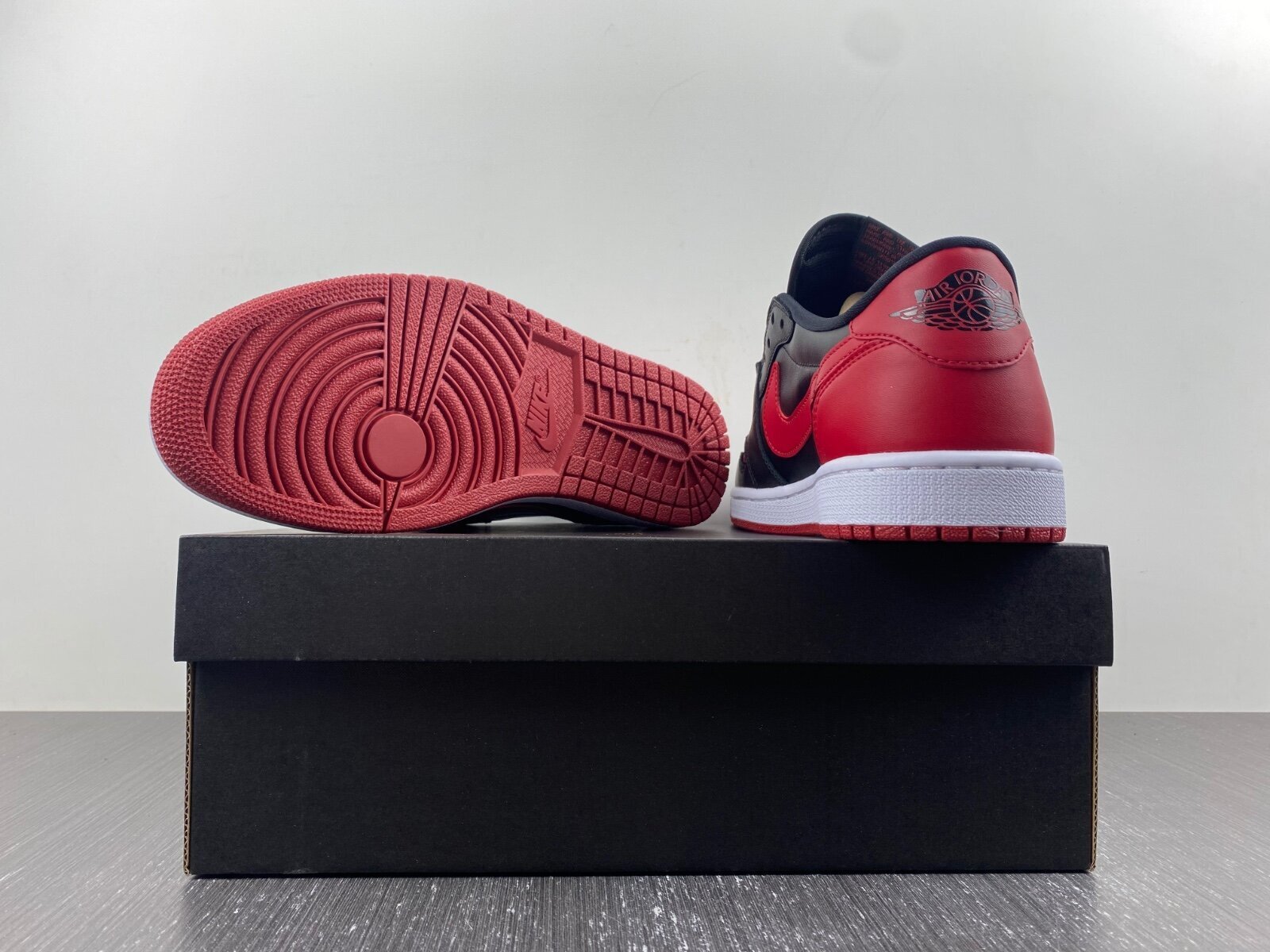 AJ1 Retro Low OG 'Bred' - Image 10
