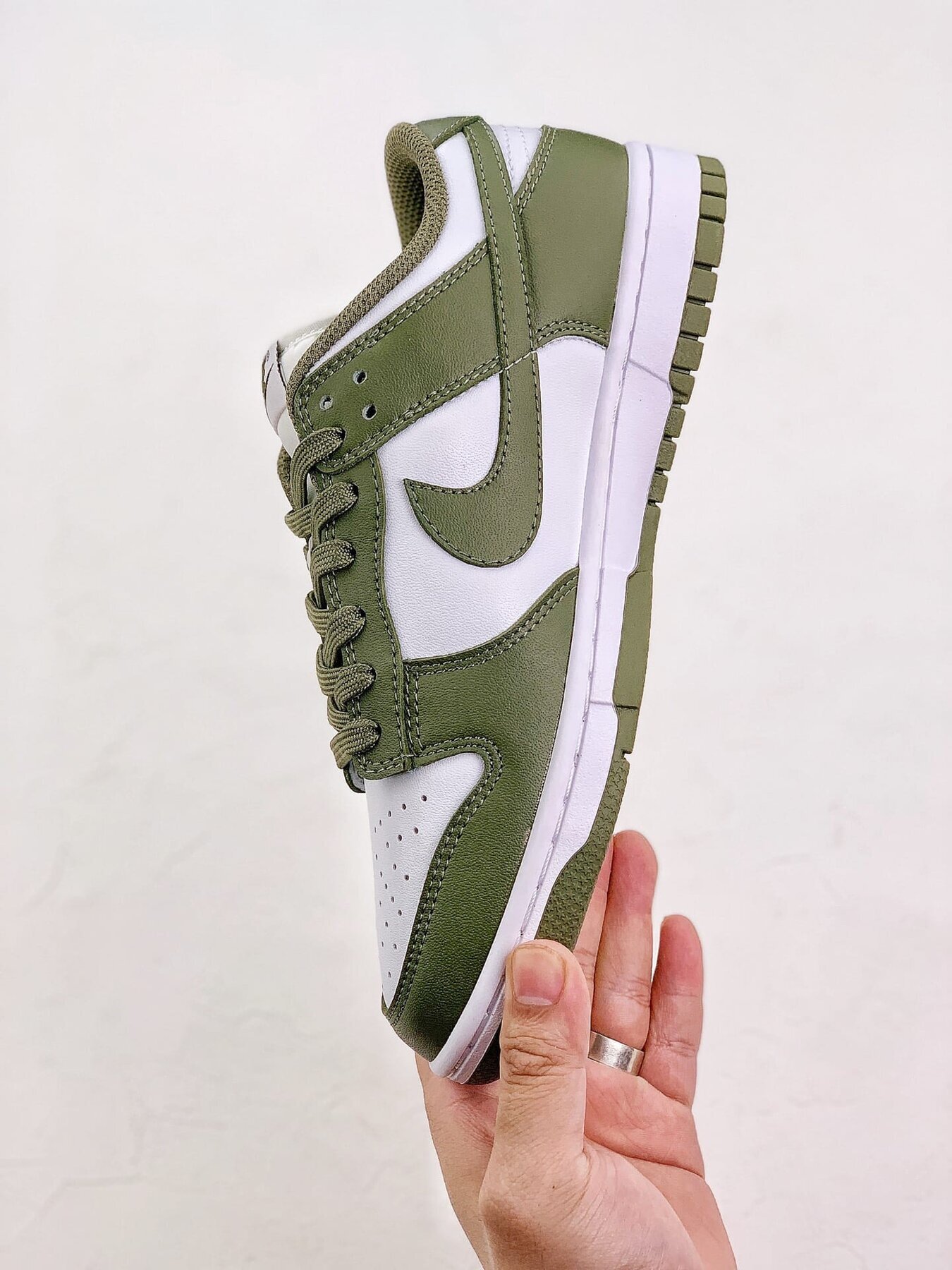 Dunk Low Medium Olive - Image 5
