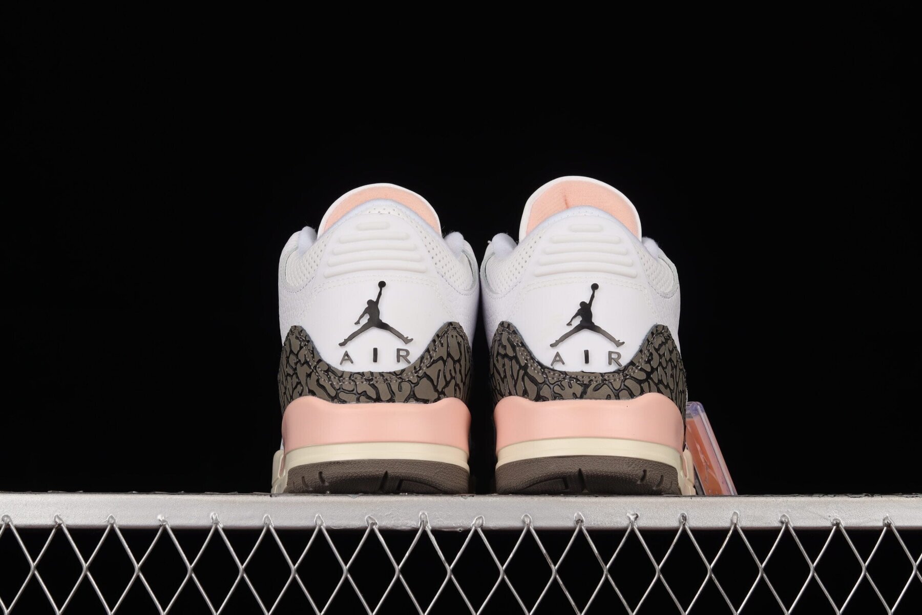 AJ3 Retro Atmosphere Neapolitan Dark Mocha - Image 7