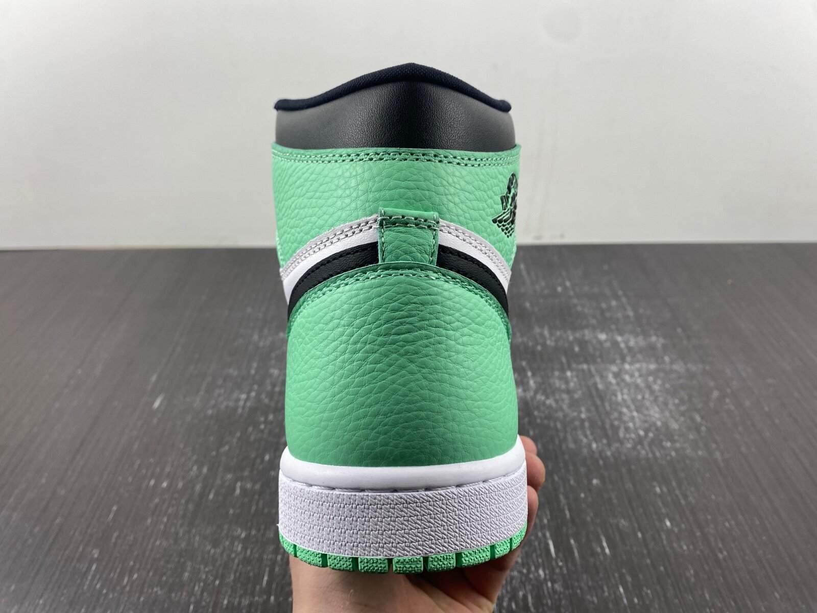 AJ1 High Green Glow - Image 2