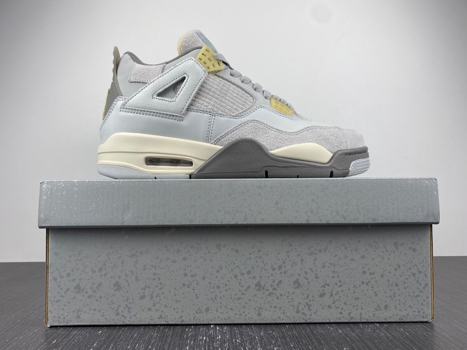 AJ4 SE Craft Photon Dust - Image 10