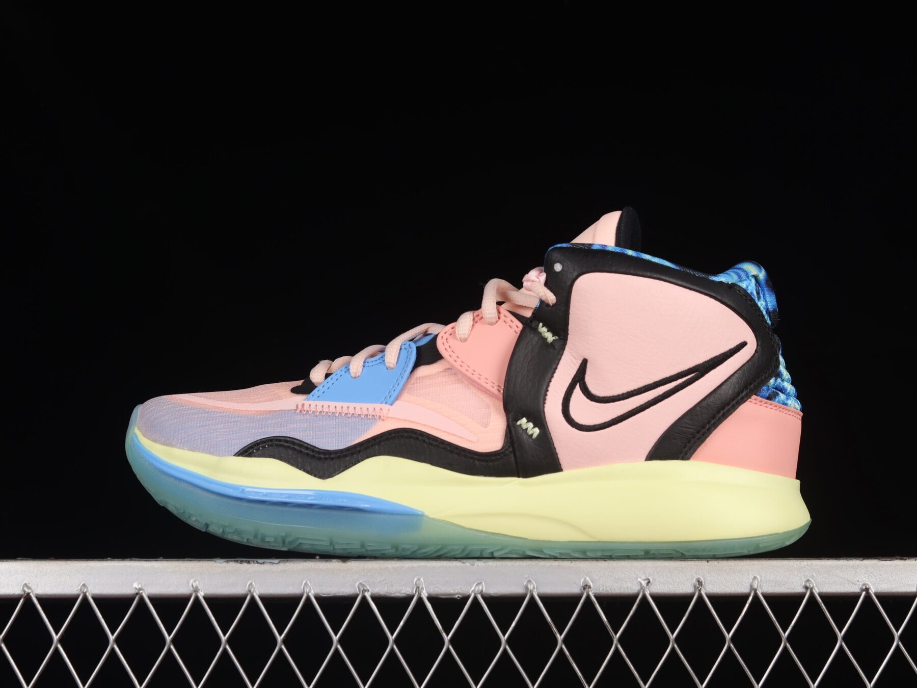Kyrie Infinity Valentine's Day - Image 2