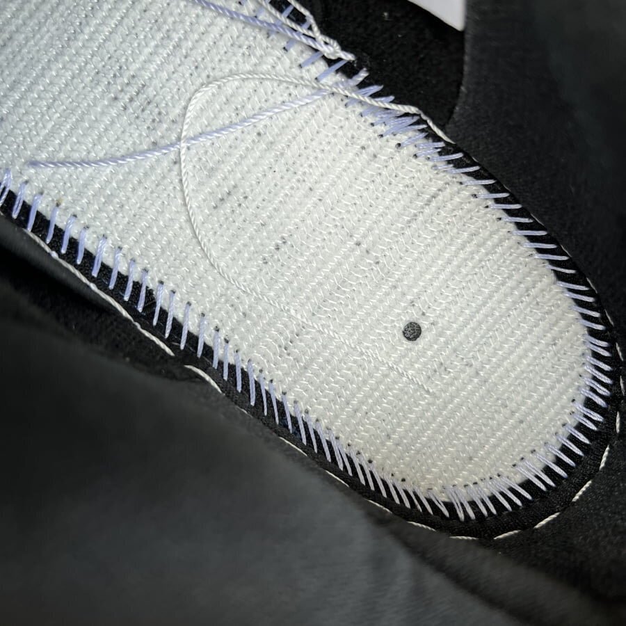Polaroid x SB Dunk Low - Image 11
