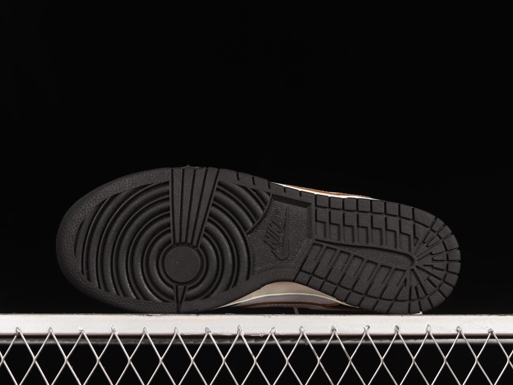 HUF x SB Dunk Low "San Francisco" - Image 8