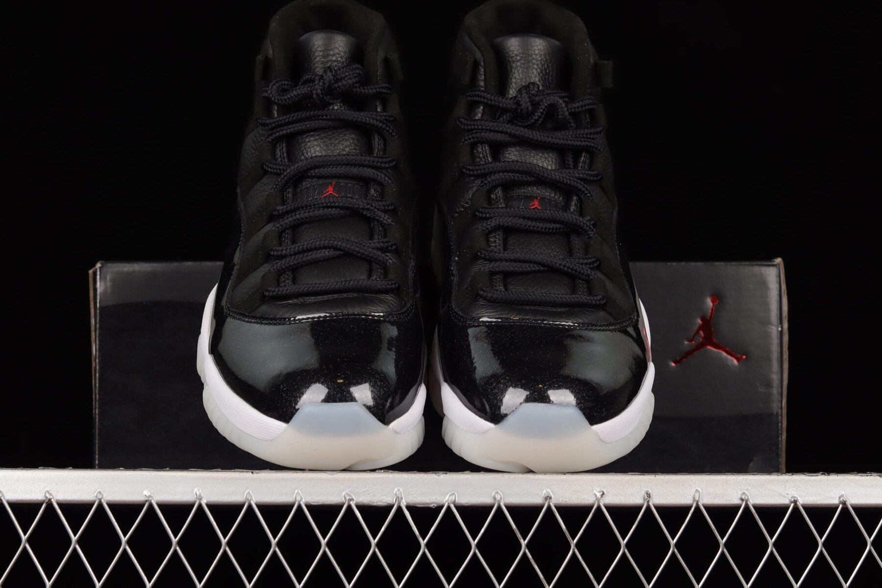 AJ11 Retro 72-10, Black/Gym Red-White-Anthracite - Image 7