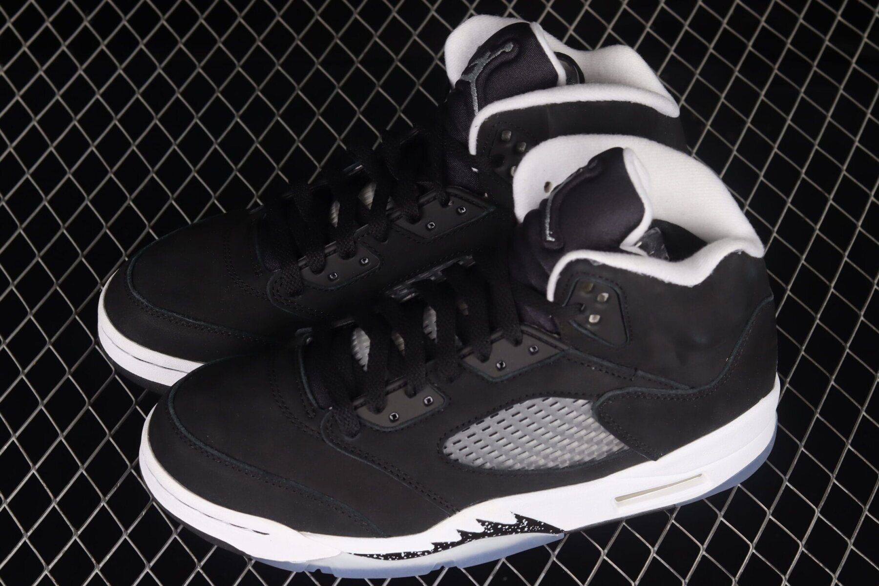 AJ5 Retro Oreo (2013) - Image 9