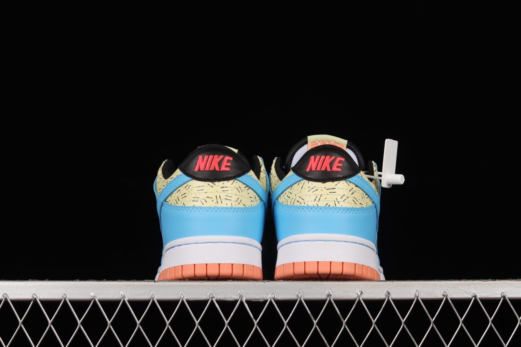 Dunk Low Kyrie Irving Baltic Blue (GS) - Image 7