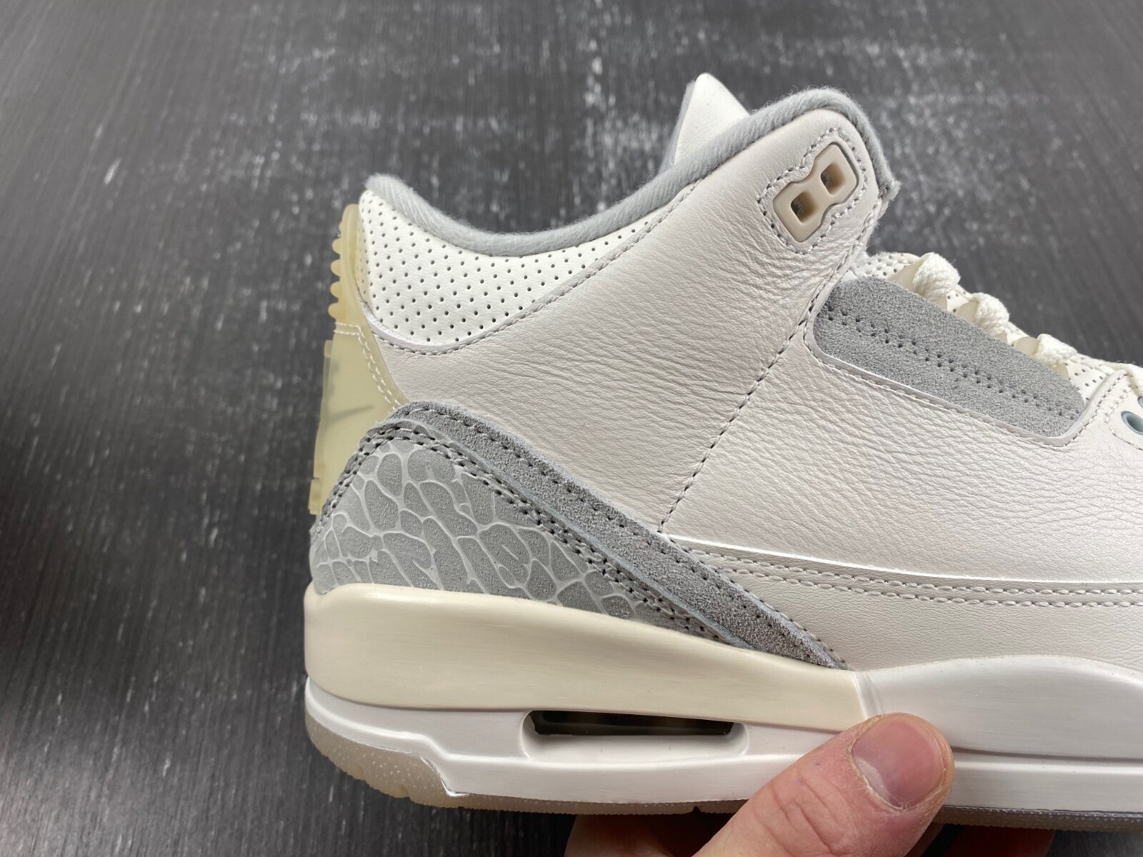 AJ3 Retro SE Craft Ivory - Image 13