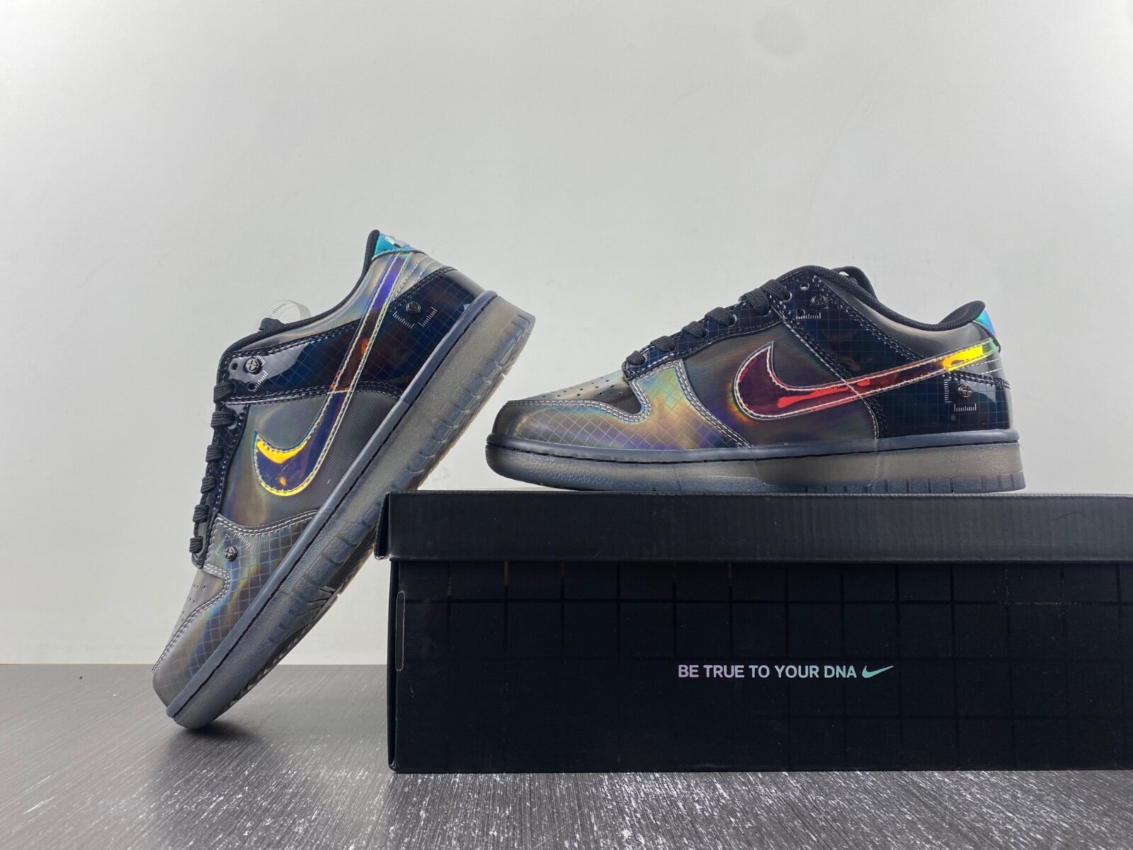 Dunk Low “Hyperflat!" - Image 9