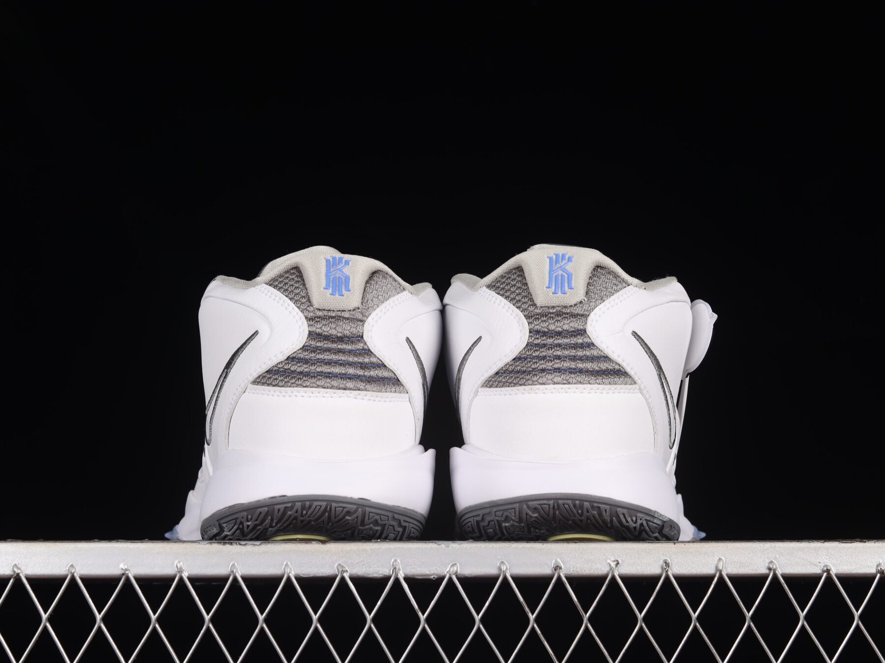 Kyrie Infinity Smoke And Mirrors - Image 4