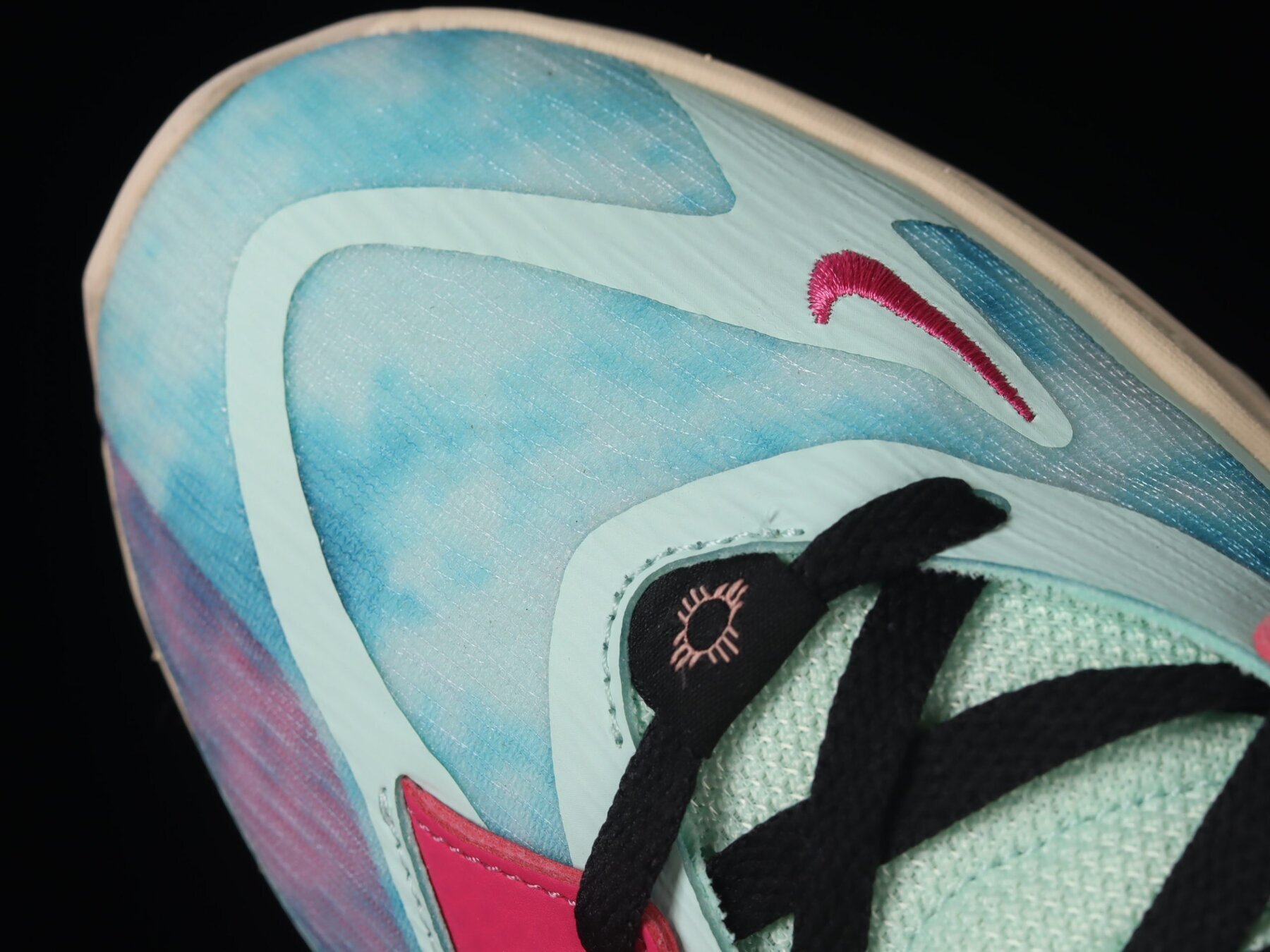 Kyrie Low 5 Community - Image 7