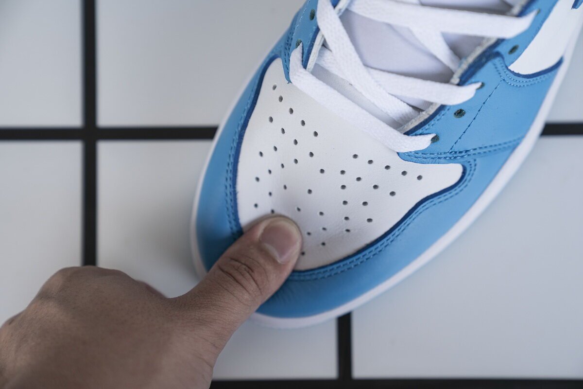 AJ1 Retro UNC - Image 3