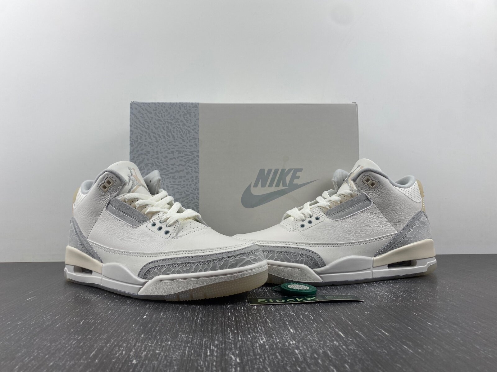 AJ3 Retro SE Craft Ivory - Image 2