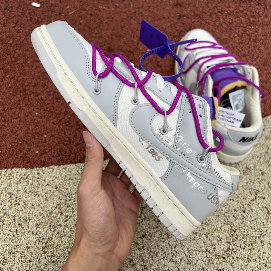 Off White Dunk Low Lot 28 - Image 3