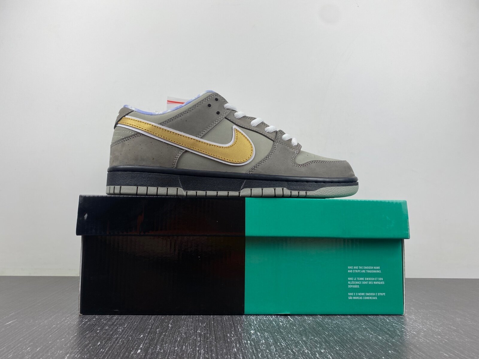CONCEPTS x SB Dunk Low TAGZ custom - Image 11