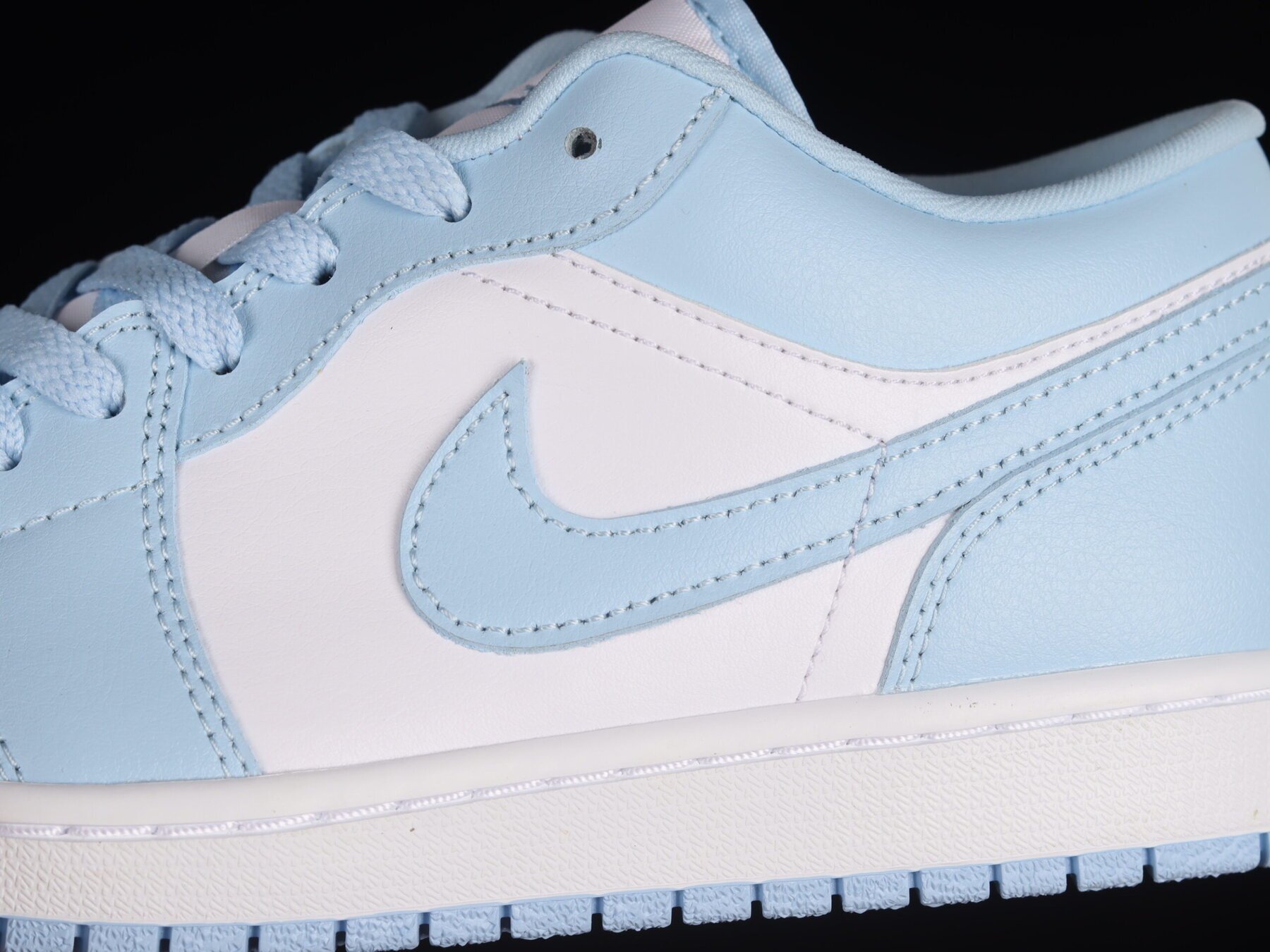 AJ1 Low Aluminum - Image 2