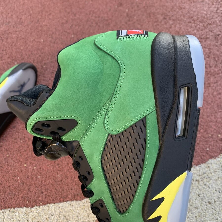 AJ5 Retro SE Oregon - Image 5