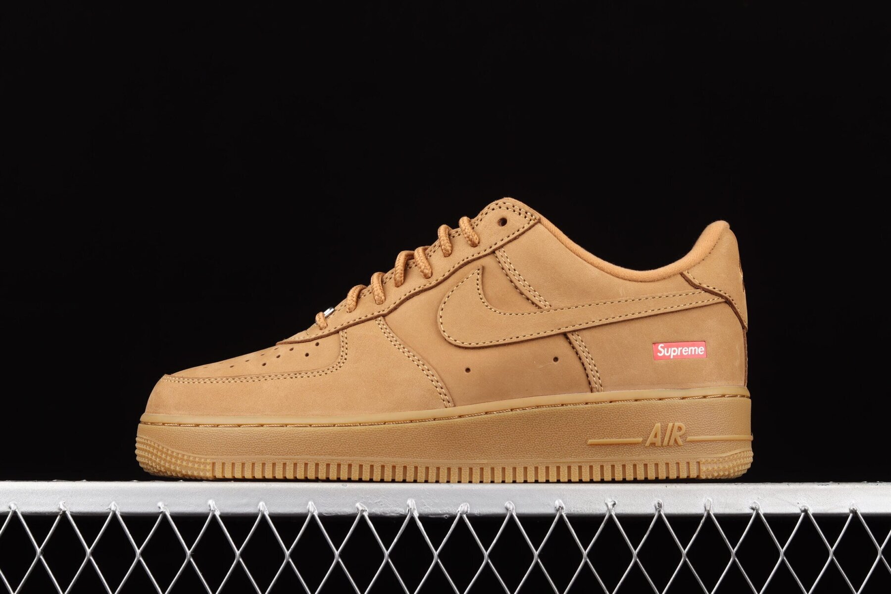 Air Force 1 Low SP Supreme Wheat - Image 5
