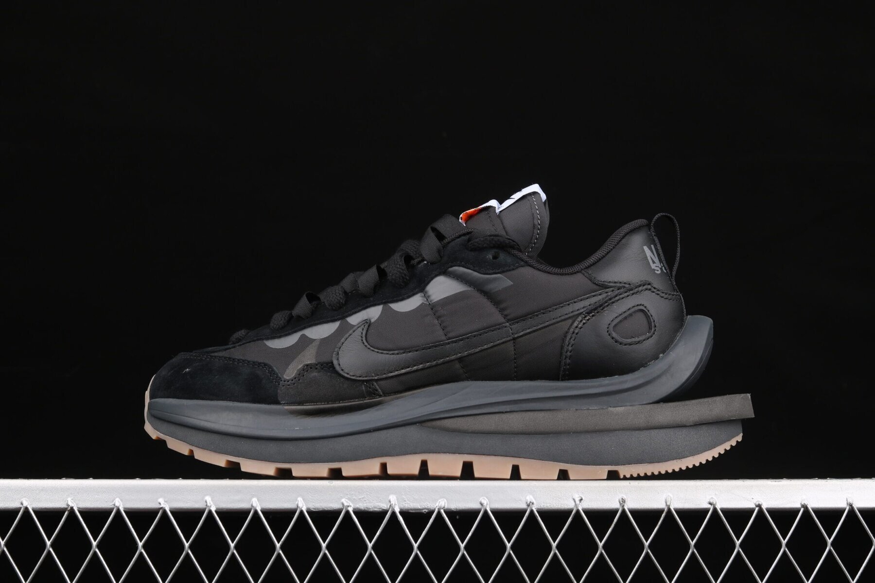 Vaporwaffle, Sacai Black Gum - Image 7