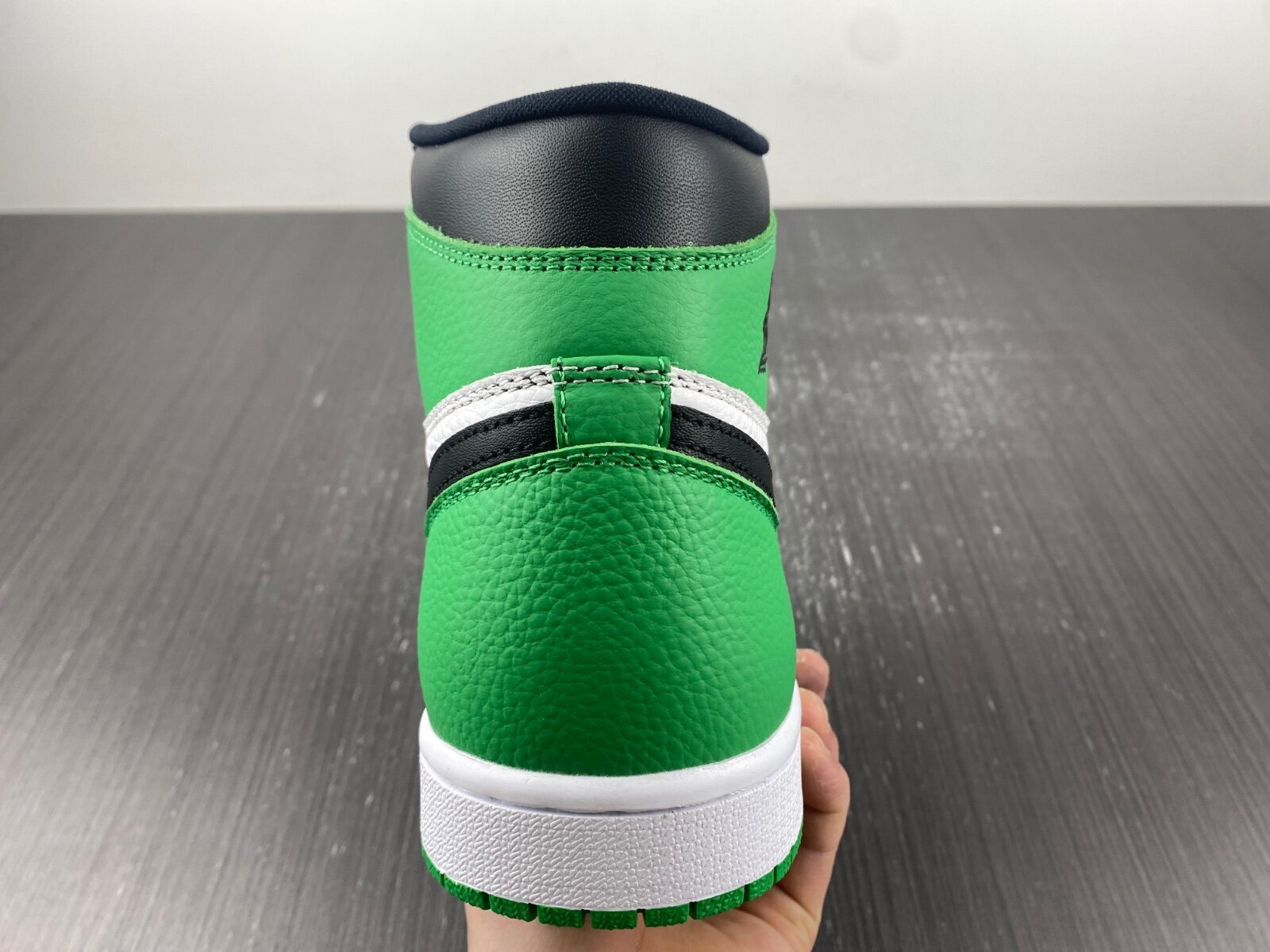 AJ1 High "Lucky Green" - Image 11