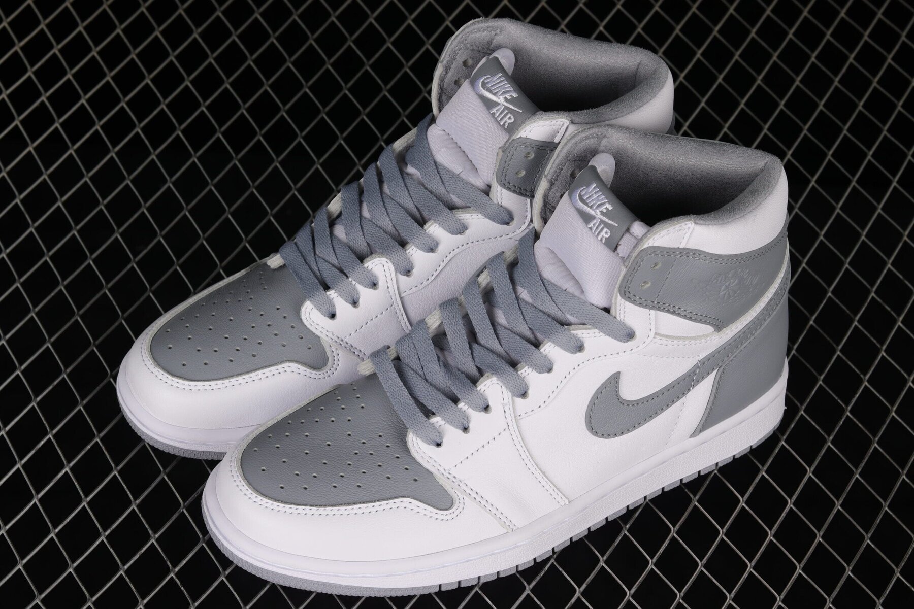 AJ1 High OG Stealth White Dark Grey - Image 4