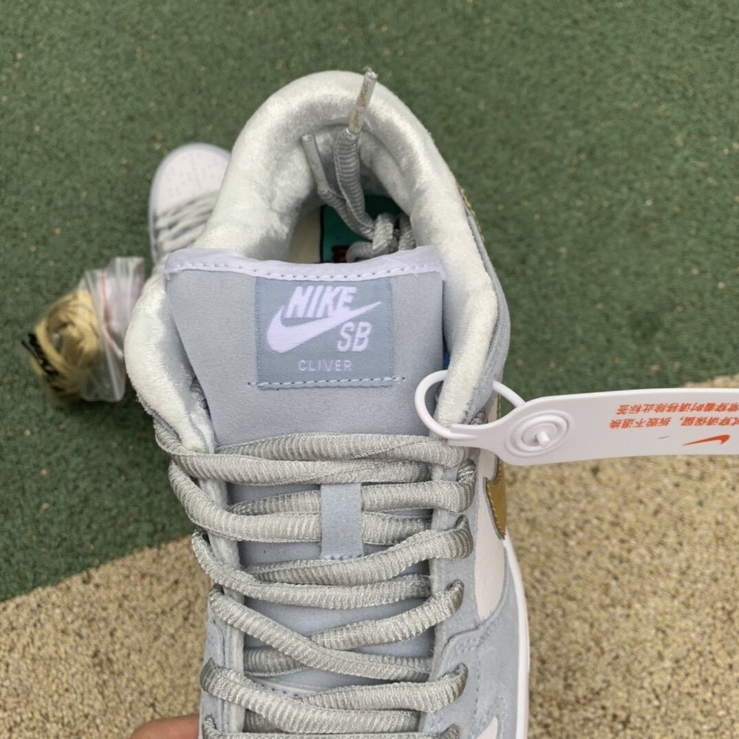 Sean Cliver x SB Dunk Low - Image 8