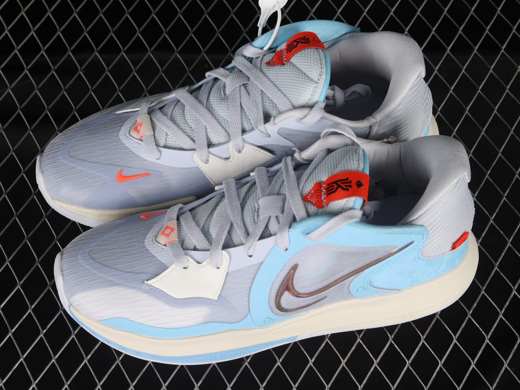 Kyrie Low 5 Nets - Image 5
