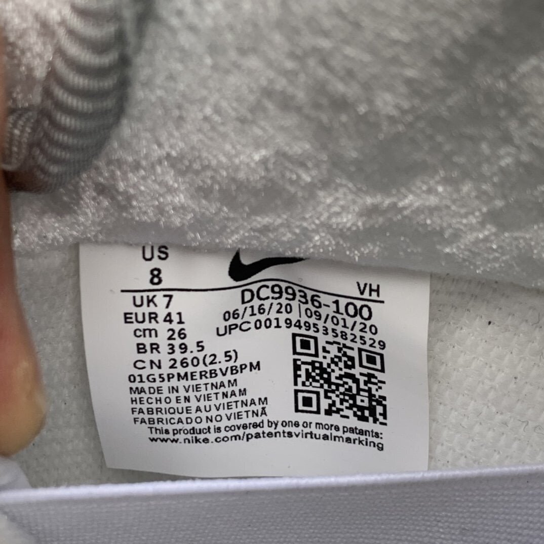 Sean Cliver x SB Dunk Low - Image 7