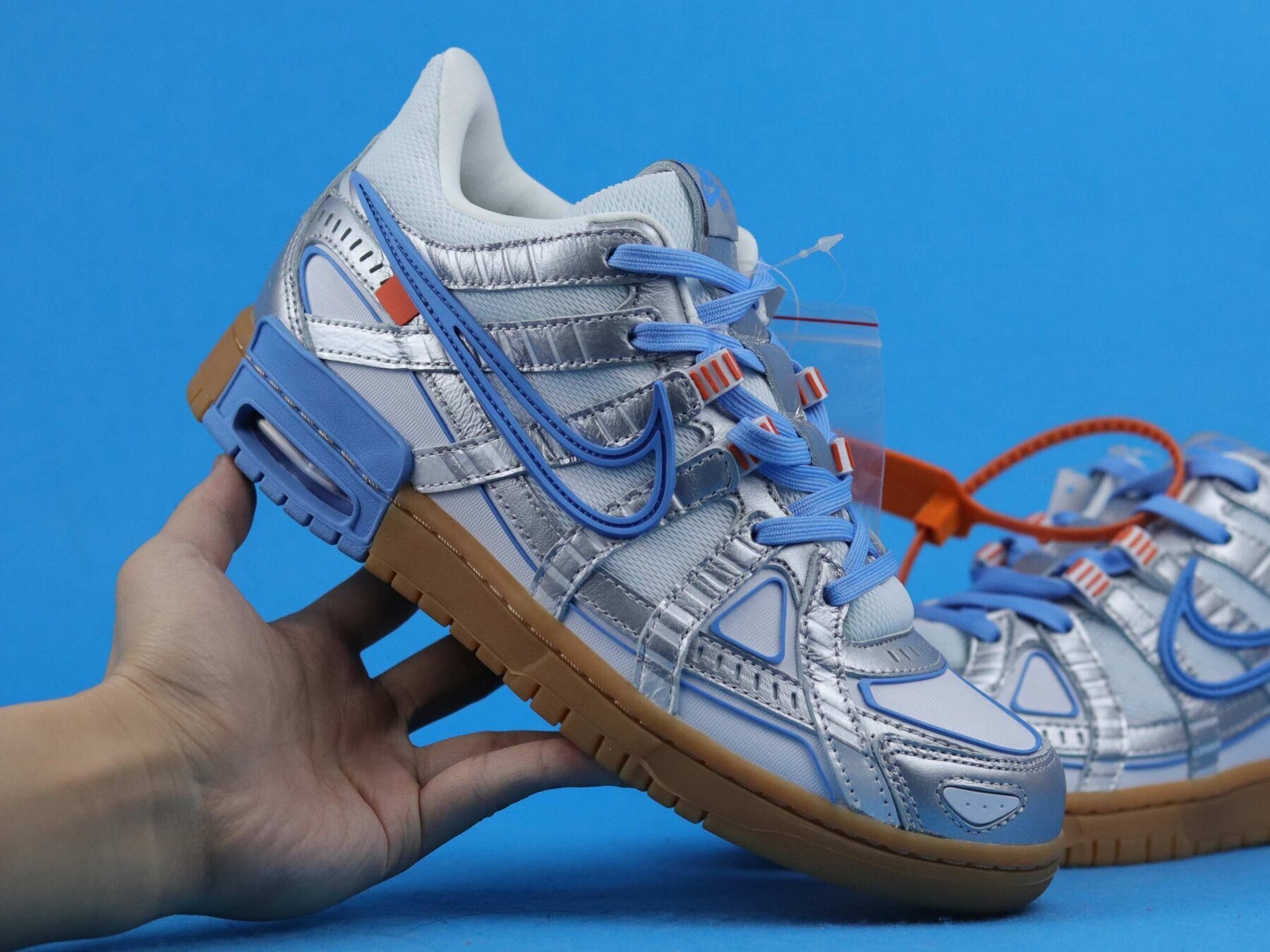 Air Rubber Dunk OFW UNC - Image 3
