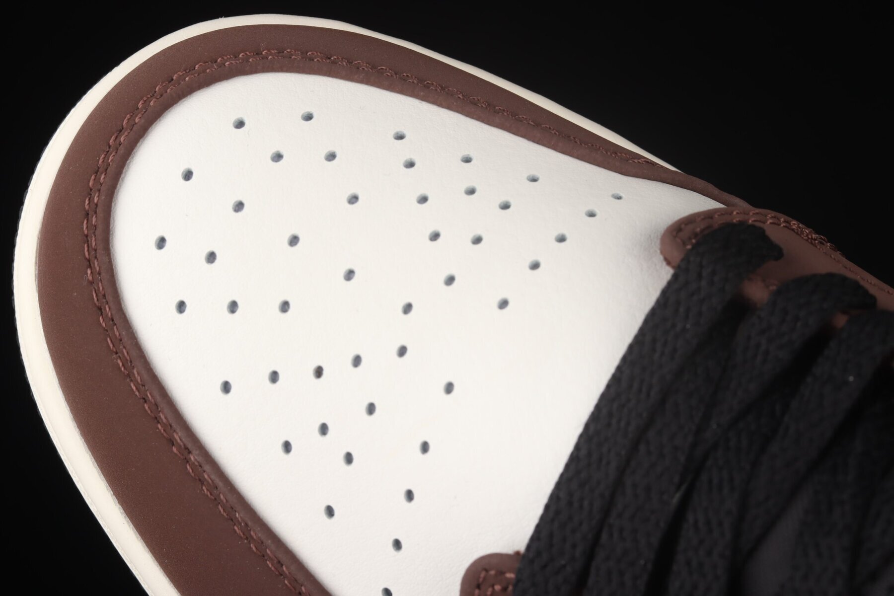 AJ1 Low Mocha - Image 5