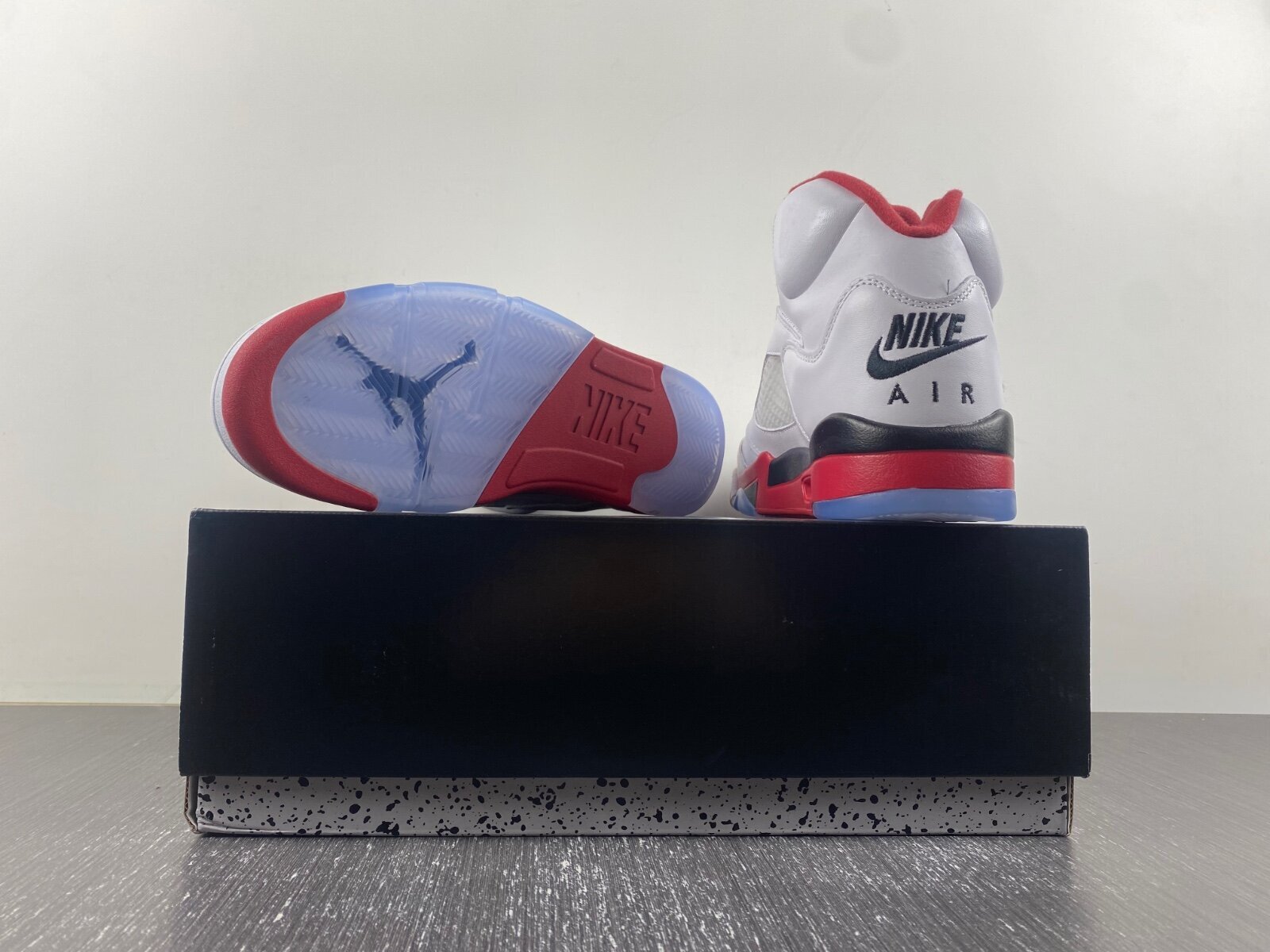 AJ5 Fire Red - Image 6