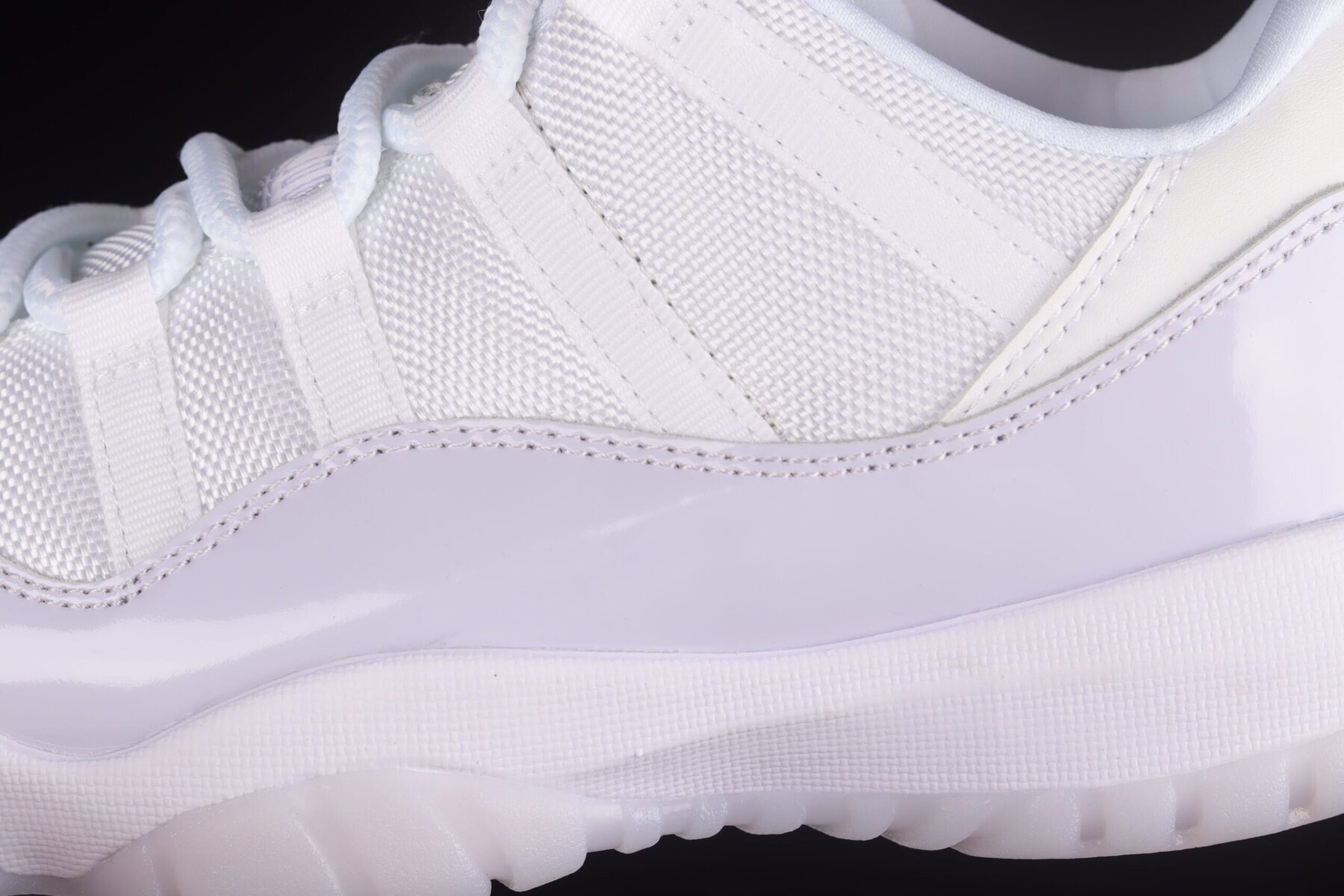 AJ11 Retro Low, Pure Violet - Image 5